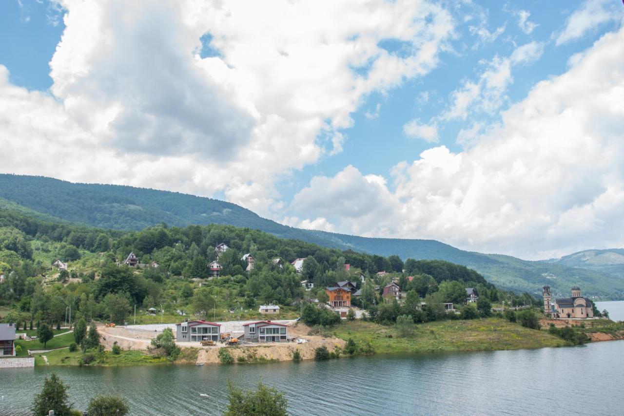 Yeti Guest House Mavrovo Buitenkant foto